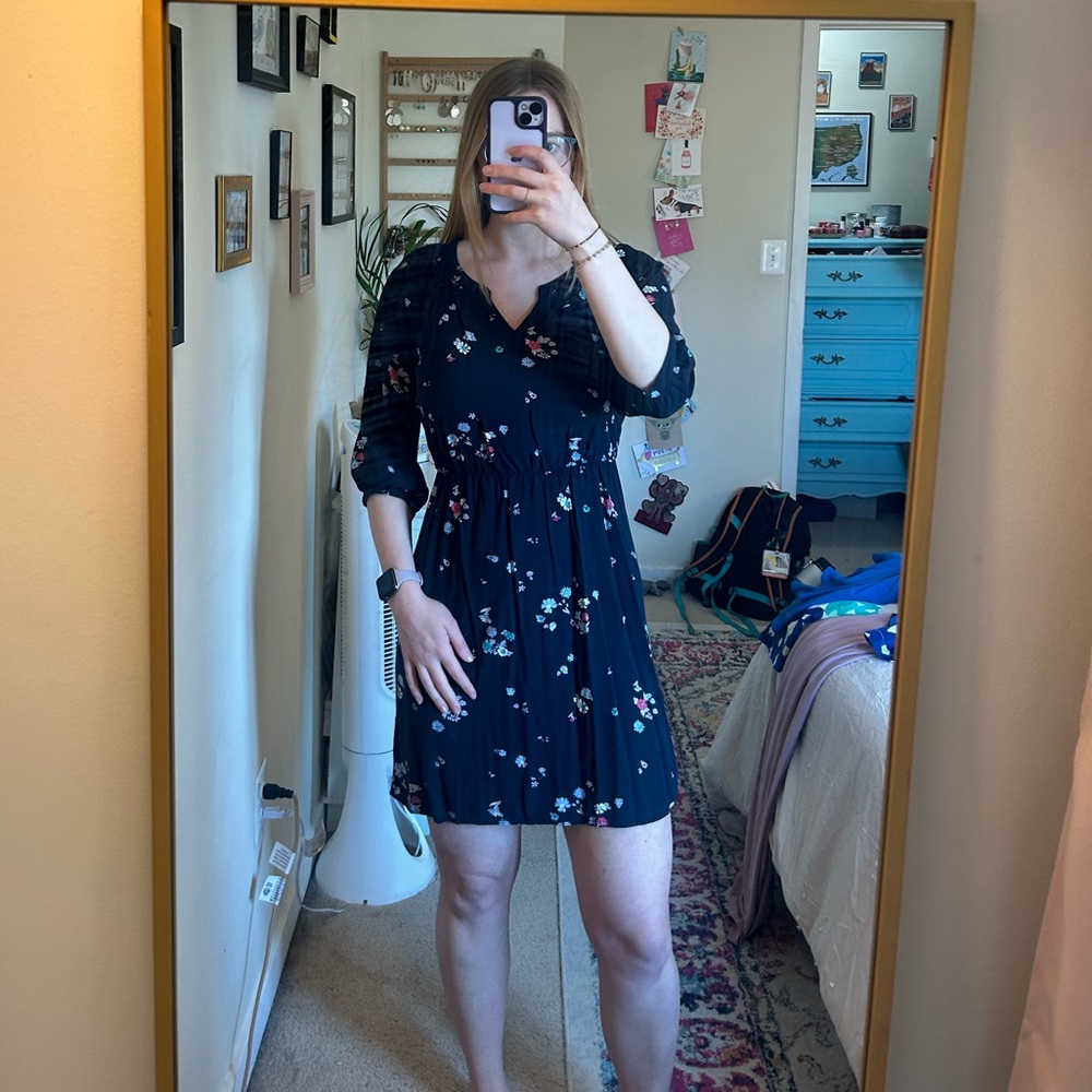 Old Navy. M. 3/4 sleeve dress.